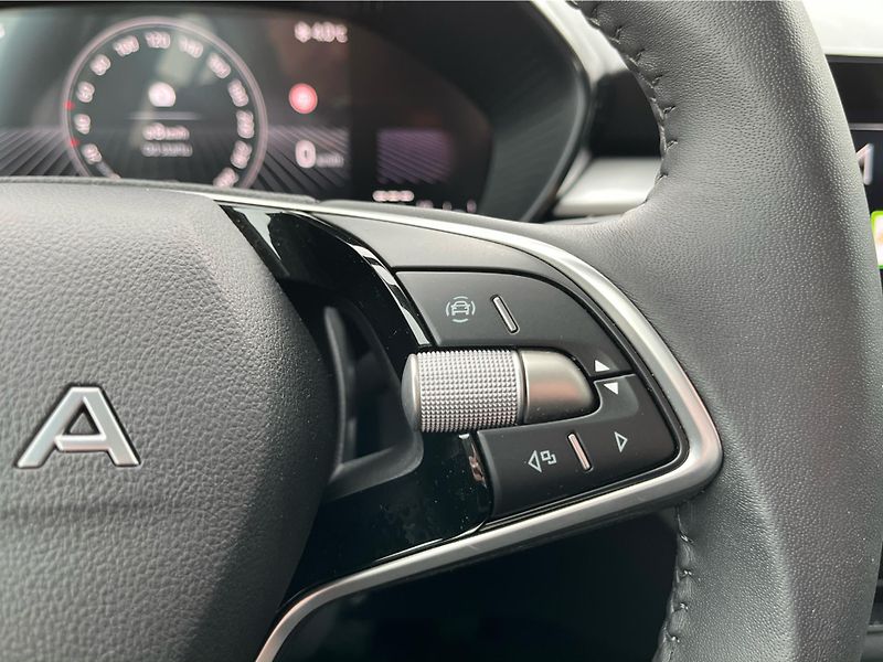 Škoda Fabia 1.0 MPI 59 kW Selection - fotka 19 z 26