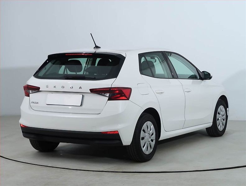 Škoda Fabia (2023) Ambition Plus 1.0, Serv.kniha - fotka 5 z 15