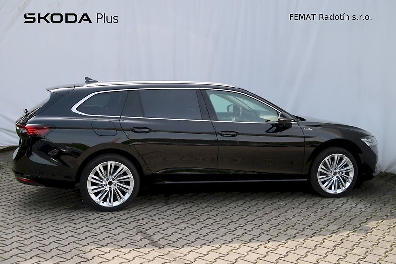 Škoda Superb (2024) Combi L&K 2,0 TDi/110  kW DSG - fotka 3 z 33