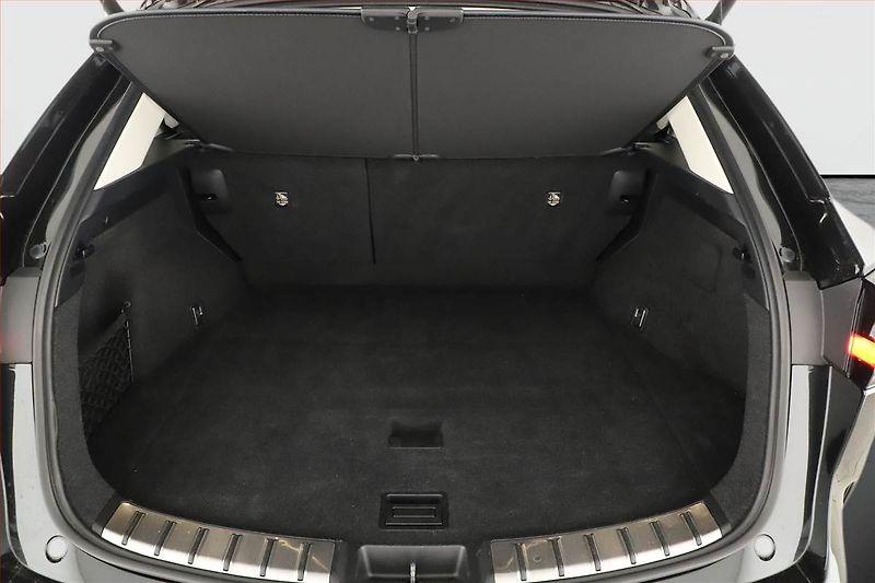Lexus NX 200t (2023) 450h+ - fotka 12 z 21