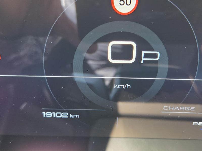 Peugeot 3008 (2025) GT Hybrid e-DCS 145  - fotka 14 z 31