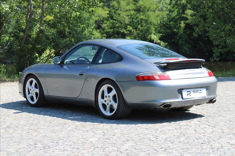 Porsche 911 Carrera 3.6i / 235kW - fotka 26 z 27