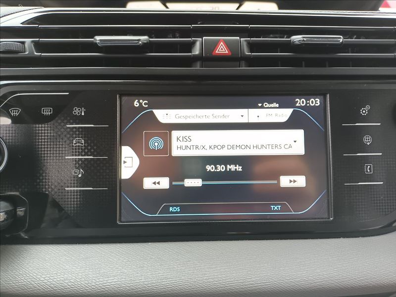 Citroën C4 Picasso 1,2 -81KW,DIGIKLIMA,KOLA - fotka 36 z 46