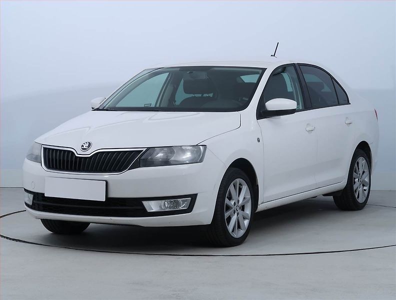 Škoda Rapid (2013) Ambition 1.6 TDI, Serv.kniha - fotka 2 z 17