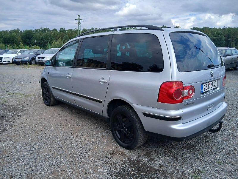 Volkswagen Sharan 2.0 TDI, ALU, 7 míst - fotka 15 z 34
