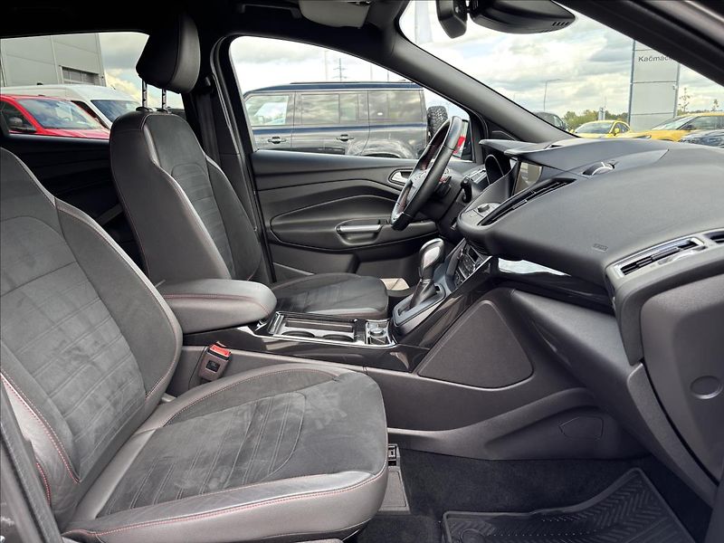 Ford Kuga 2,0 EcoBoost 170kW  ST-Line - fotka 21 z 50