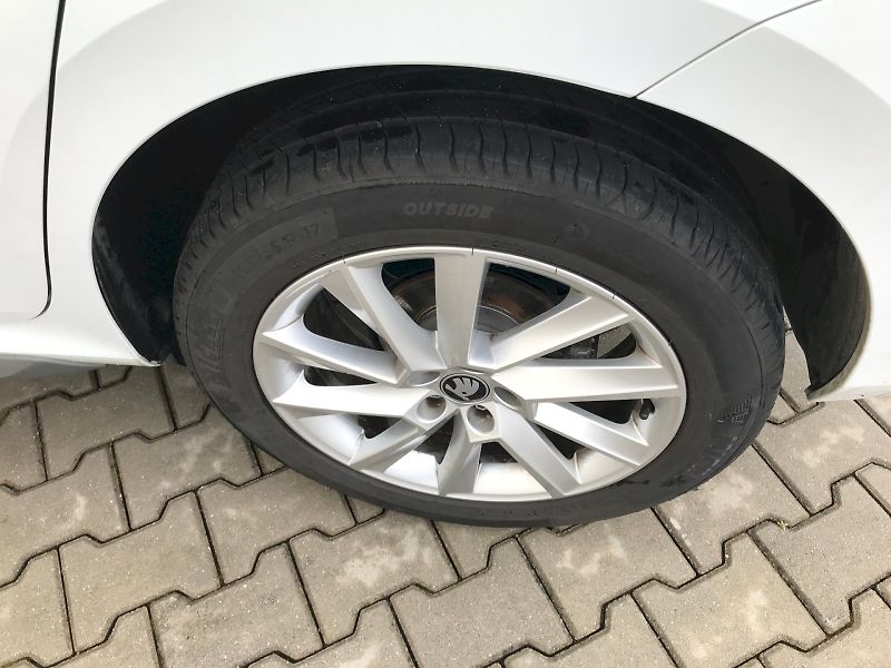 Škoda Kamiq (2025) TOP SELEC TSI 85/1.0 M6F - fotka 14 z 28