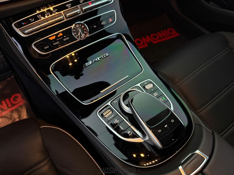Mercedes-Benz Třídy E (2019) AMG E63s Full vybava, 750PS    - fotka 25 z 38