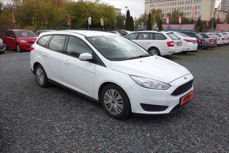 Ford Focus 1,5 TDCi, ČR, SERV.KN.,TREND. - fotka 1 z 5