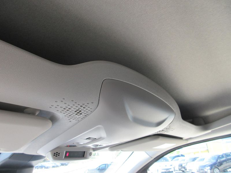 Peugeot Partner Furgon L1 Electric 100kW 50kWh - fotka 21 z 21
