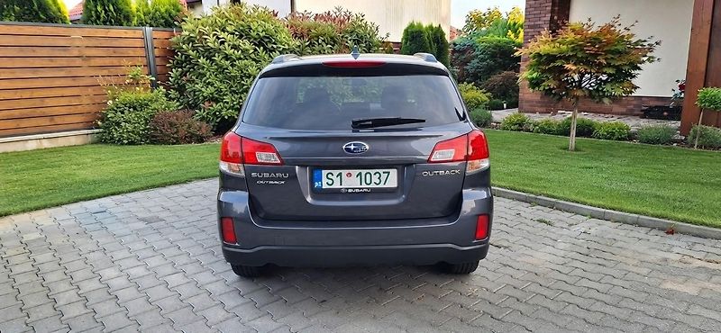 Subaru Outback 2.5 4x4 automat - fotka 12 z 64