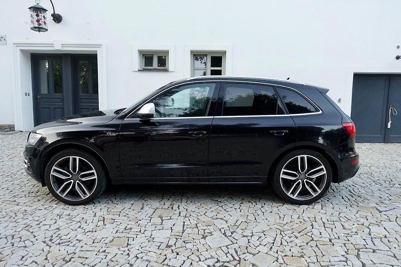 Audi SQ5 (2013) Biturbo V6 230 KW - fotka 2 z 4
