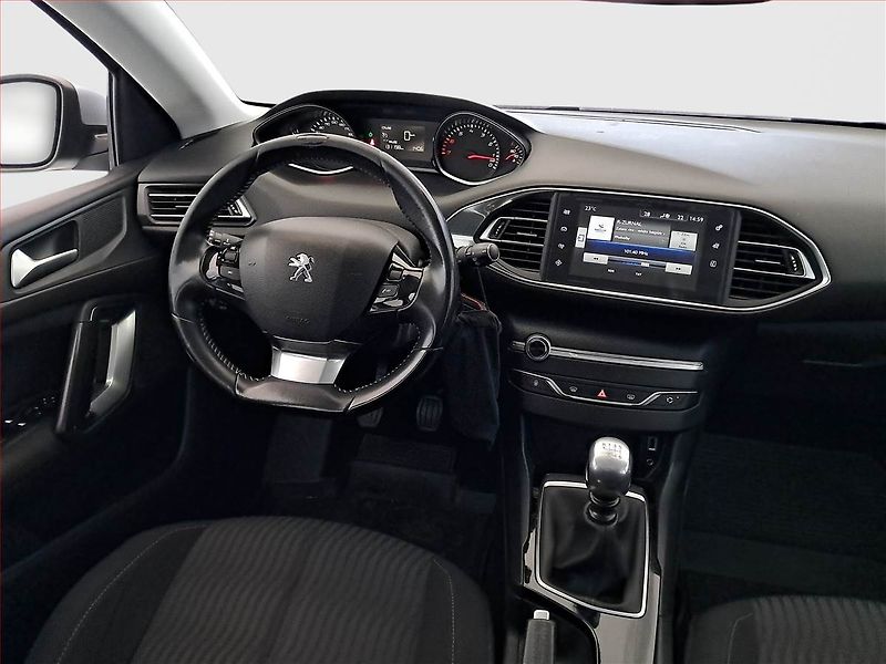Peugeot 308 (2015) Active 1.2 e-THP, Navi - fotka 7 z 19