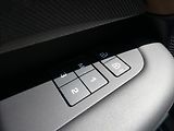 Land Rover Discovery 3,0 D350 35th Anniversary - náhled 15