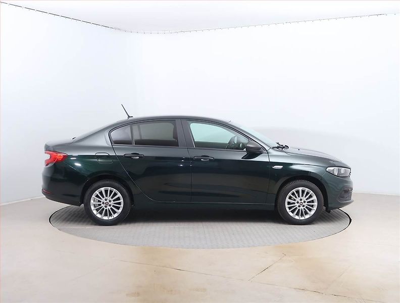 Fiat Tipo (2024) 1.0 FireFly, ČR,1.maj - fotka 6 z 14