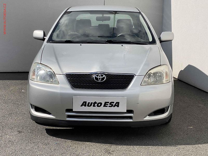 Toyota Corolla (2004) 2.0 D, AC - fotka 2 z 15