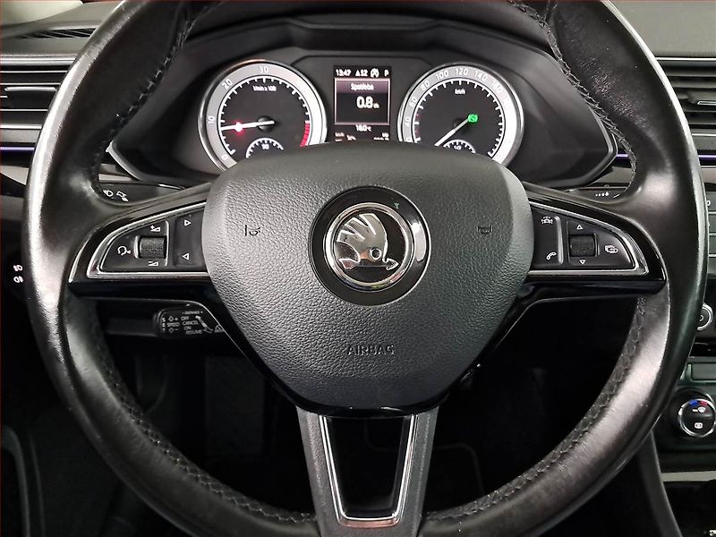 Škoda Superb (2016) Laurin&Klement 2.0 TDI - fotka 23 z 24