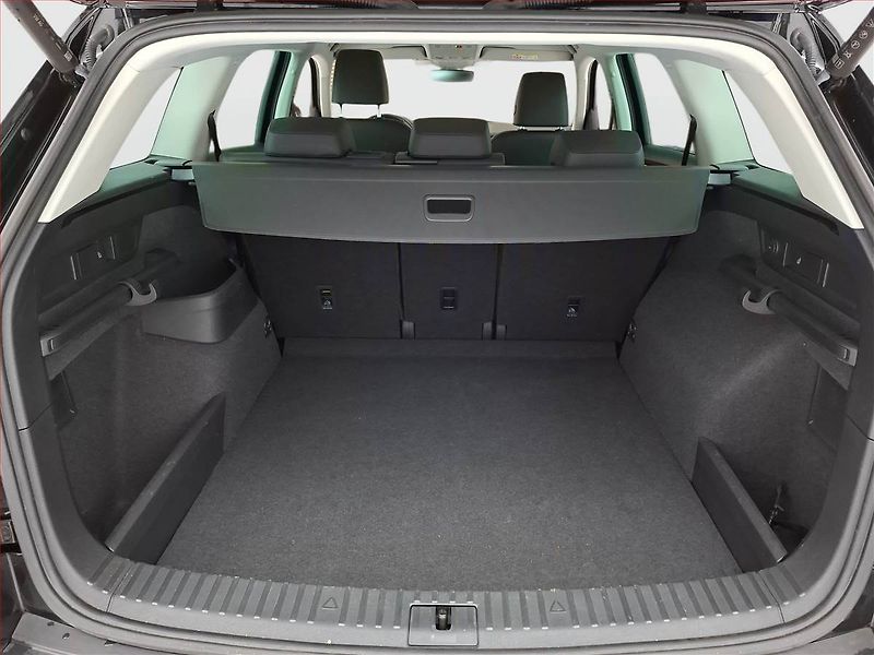 Škoda Kodiaq (2023) 2.0 TDI - fotka 14 z 25