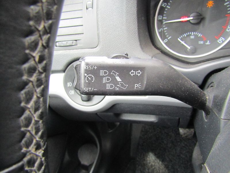 Škoda Octavia (2013) 1.6 TDI 77kW NAVIGACE - fotka 30 z 38