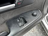Audi A4 2,0 TDi Automat  NováSTK,Tažné - náhled 12