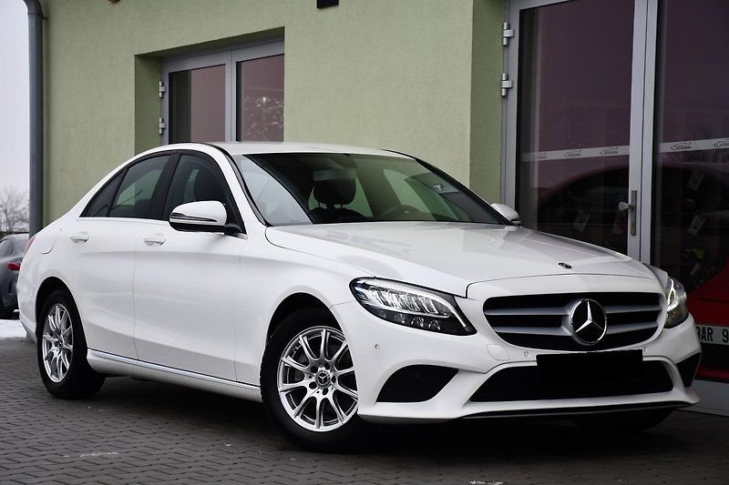 Mercedes-Benz Třídy C 200d PRAV. SERVIS MB 2xPNEU - fotka 8 z 55
