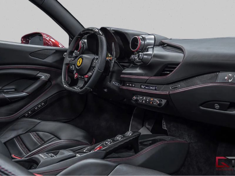 Ferrari F8 Spider Lift - fotka 7 z 12
