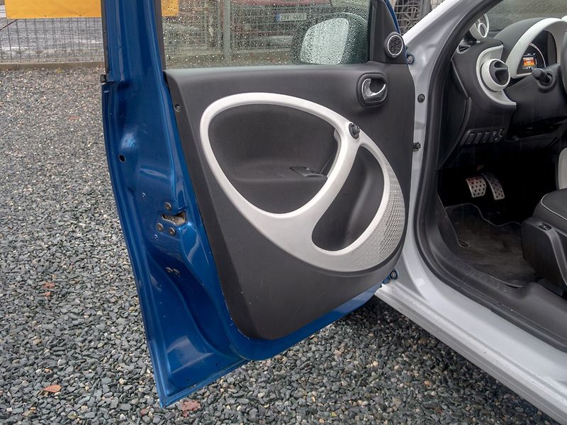 Smart Forfour (2018) ČR 12/18 NAV – SOH 93% - fotka 11 z 49