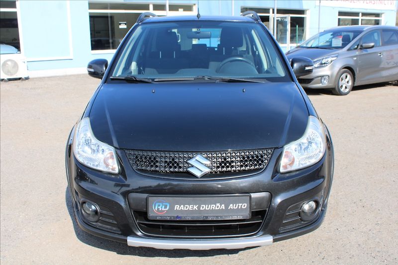 Suzuki SX4 1,6 VVT  4x4,KEYLESS,TAŽNÉ - fotka 2 z 33