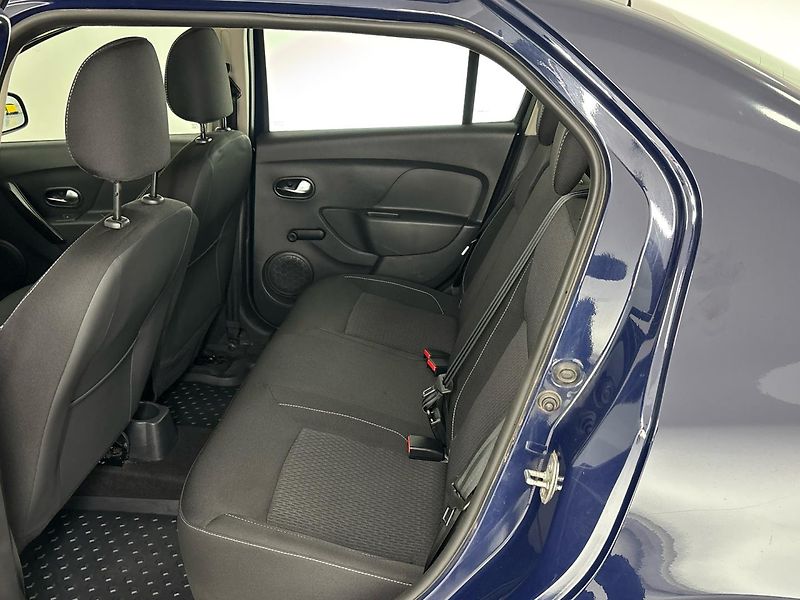 Dacia Logan Sedan - fotka 8 z 27