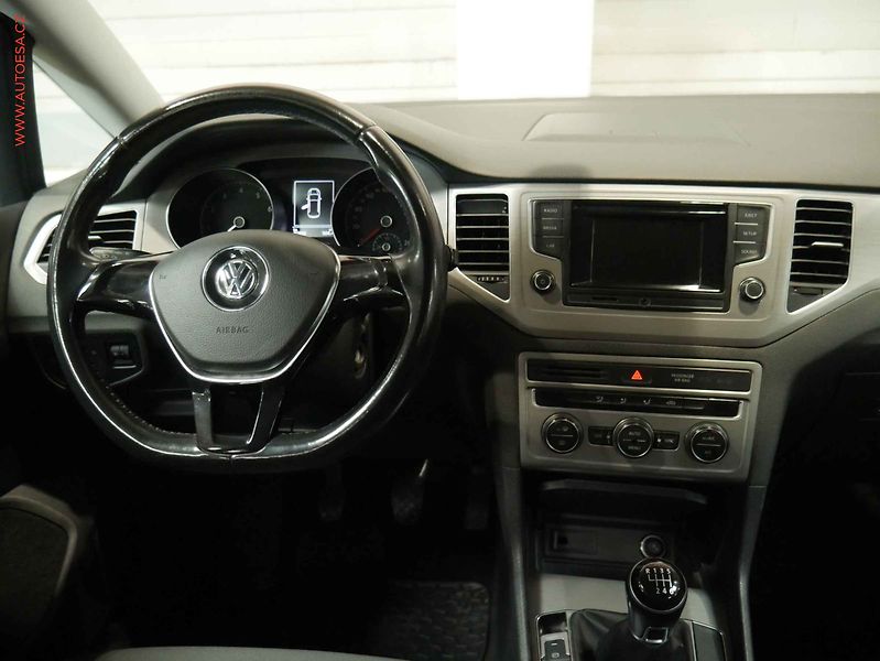 Volkswagen Golf Sportsvan (2015) 1.2 TSi, ČR, AC, temp - fotka 11 z 19