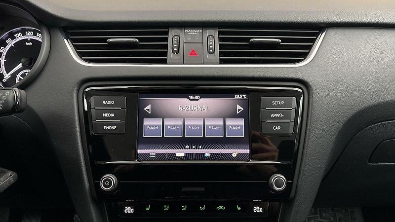 Škoda Octavia 1.6 TDI Ambition Combi - fotka 11 z 24