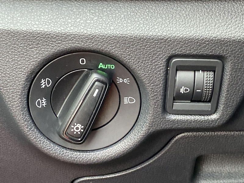 Škoda Scala (2024) 1.0 TSI Selection - fotka 18 z 32
