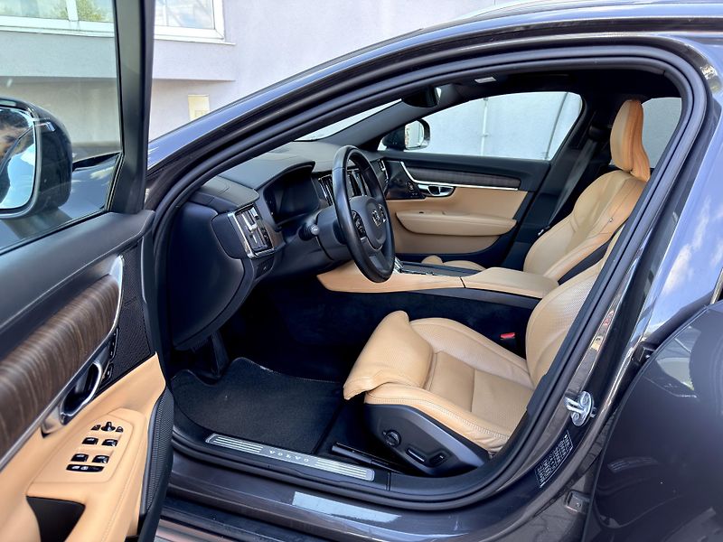 Volvo V90 CrossCountry B5 AWD //POLESTAR - fotka 10 z 45