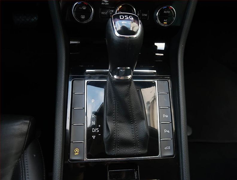 Škoda Superb (2018) 2.0 TDI, Automat, Kůže, Navi - fotka 13 z 26