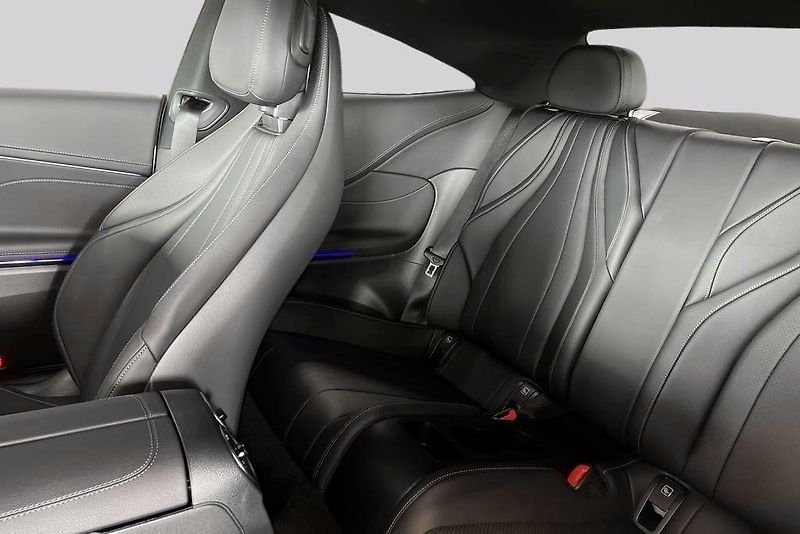 Mercedes-Benz CLE 300 4M AMG Premium Pano Burm - fotka 10 z 21