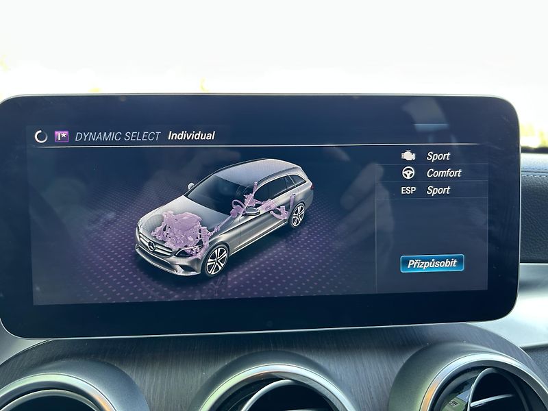 Mercedes-Benz Třídy C (2019) 220 D 143 KW 9G MULTIBEAM TOP - fotka 21 z 36