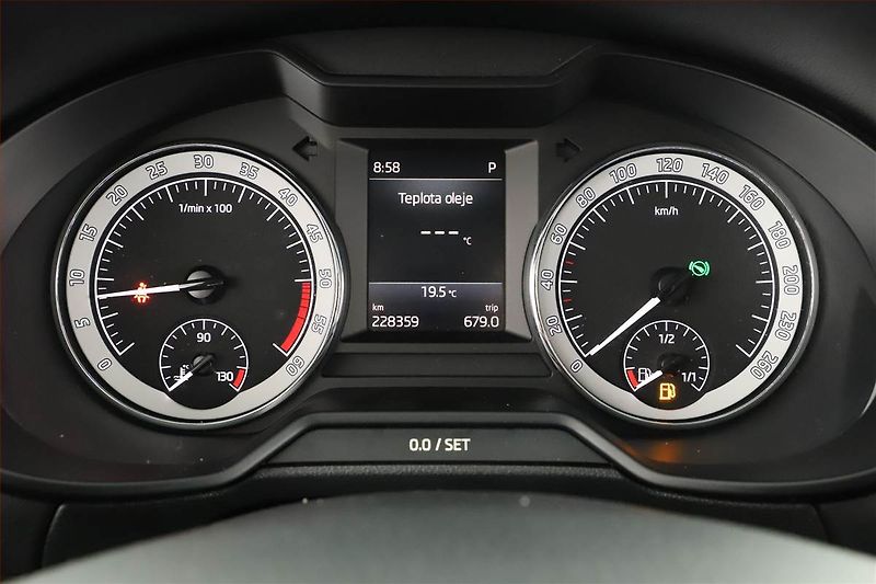 Škoda Octavia (2018) 2.0 TDI, 4X4, Automat, Navi - fotka 10 z 16