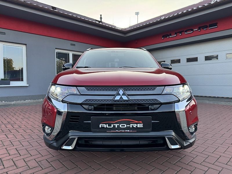 Mitsubishi Outlander (2019) 2.0i Mivec AWD Automat LED - fotka 5 z 48