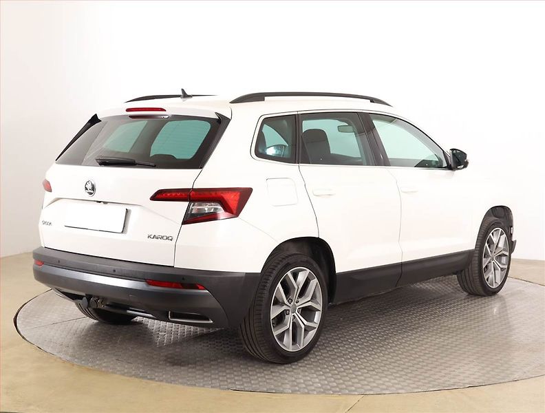 Škoda Karoq (2018) Style Plus 1.5 TSI - fotka 5 z 19