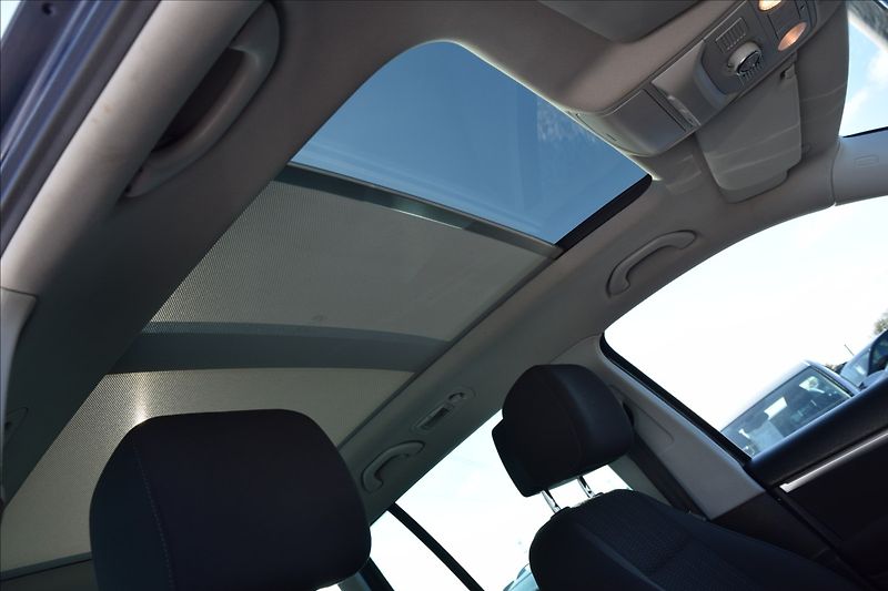Volkswagen Tiguan 2,0 TDI 103KW NAVI TAŽNÉ ALU - fotka 42 z 47