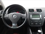 Volkswagen Golf 1,4 i Tour JEN 83500 KM! - náhled 23