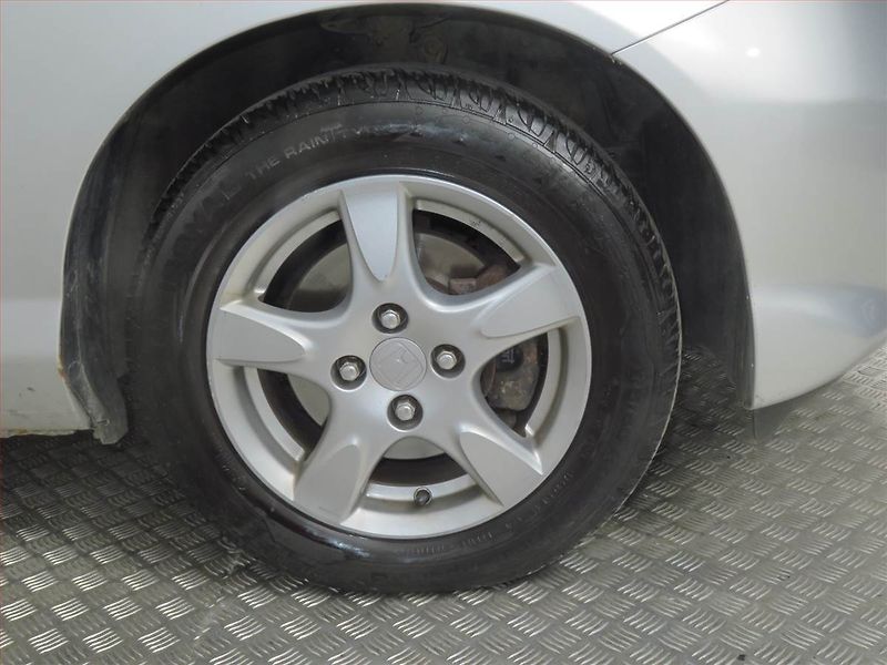 Honda Jazz (2008) 1.4 i-DSI, levný provoz - fotka 14 z 18