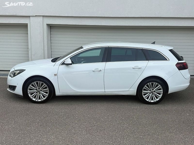Opel Insignia (2015) 2.0CDTi, 120kw Původ ČR 4x4 - fotka 2 z 22