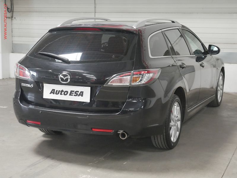 Mazda 6 (2011) 2.2 MZR-CD, Xenon, výhřev sed - fotka 6 z 19