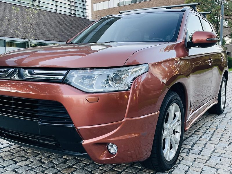 Mitsubishi Outlander 2.2D 4x4 7MÍST KAMERA SERVISKA - fotka 46 z 47