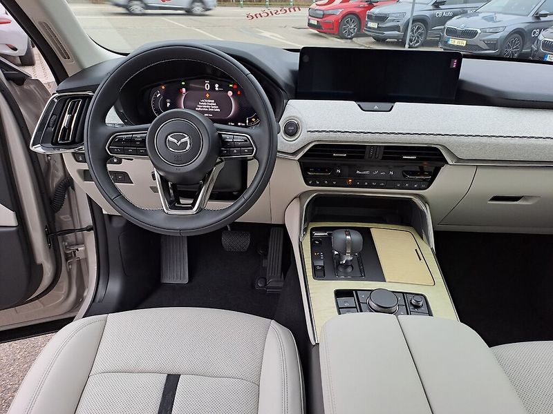 Mazda CX-60 (2025) 2,5 e-Skyactic PHEV - fotka 15 z 20