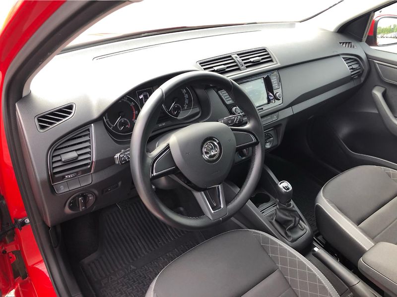 Škoda Fabia III Ambition 1.0 MPI /44kW - fotka 5 z 28