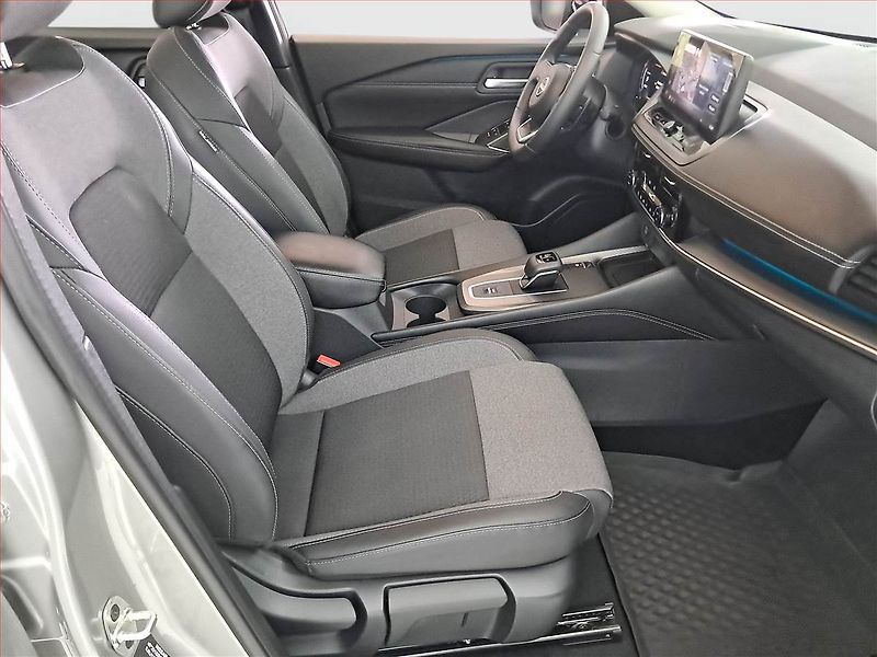 Nissan Qashqai (2026) 1.3 DIG-T MHEV, N-CONNECTA - fotka 9 z 21