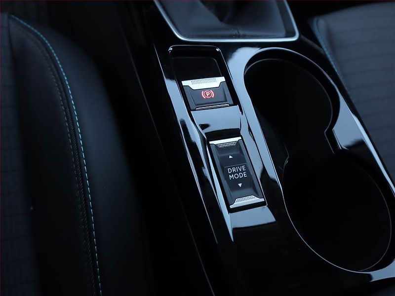 Peugeot 208 (2022) Allure 1.2 PureTech - fotka 19 z 20