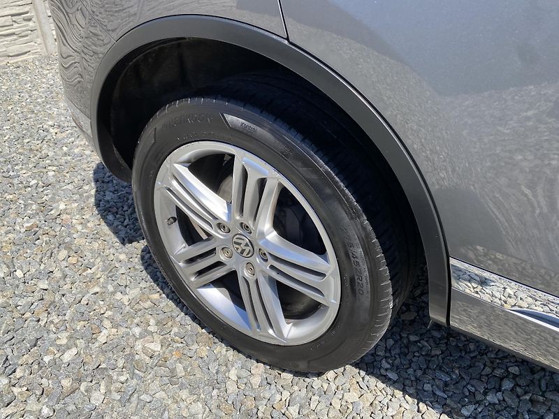 Volkswagen Touareg 3.0TDi 4x4 FL 2017 ELEGANCE 1A - fotka 51 z 176
